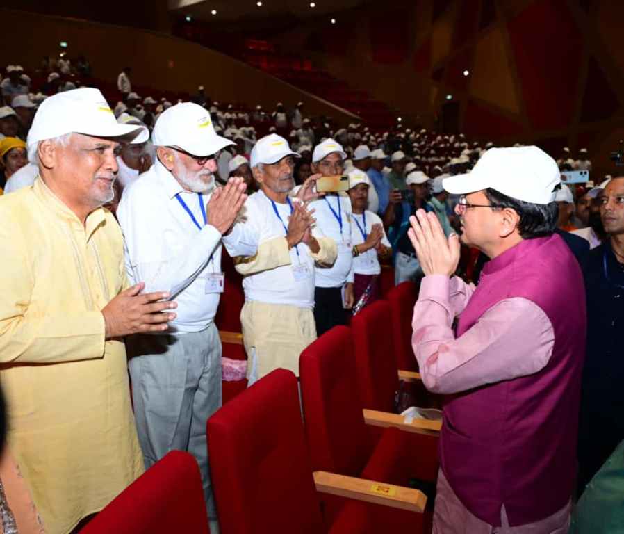 सीएम धामी ने किया अंतरराष्ट्रीय वृद्धजन दिवस के अवसर पर राज्य स्तरीय कार्यक्रम में प्रतिभाग